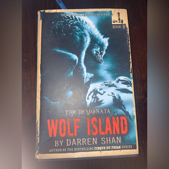 Wolf Island by Darren Shan The Demonata Series #18 Firts Edition 2009 - Picture 7 of 9